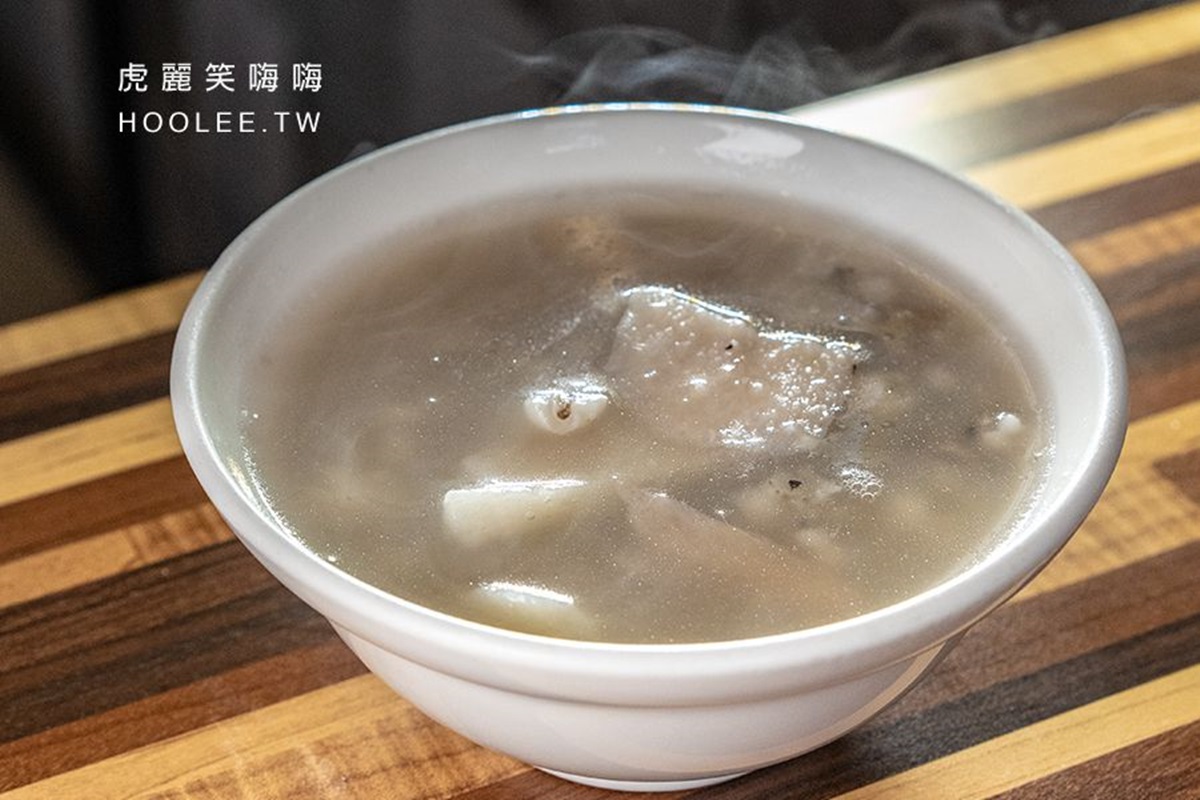 老闆超佛心！高雄現包現蒸肉圓皮Q餡香，內用四神湯免費續