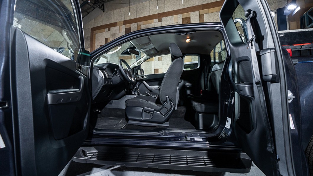 型採用短車身設計以及2+2的座艙布局,，進一步增加車斗面積。(圖片來源/ Ford)