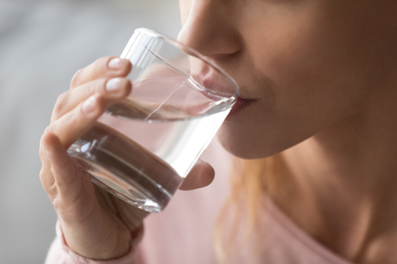 沒事多喝水真的健康嗎？身體內如果缺少「這個」，養生不成反而有害