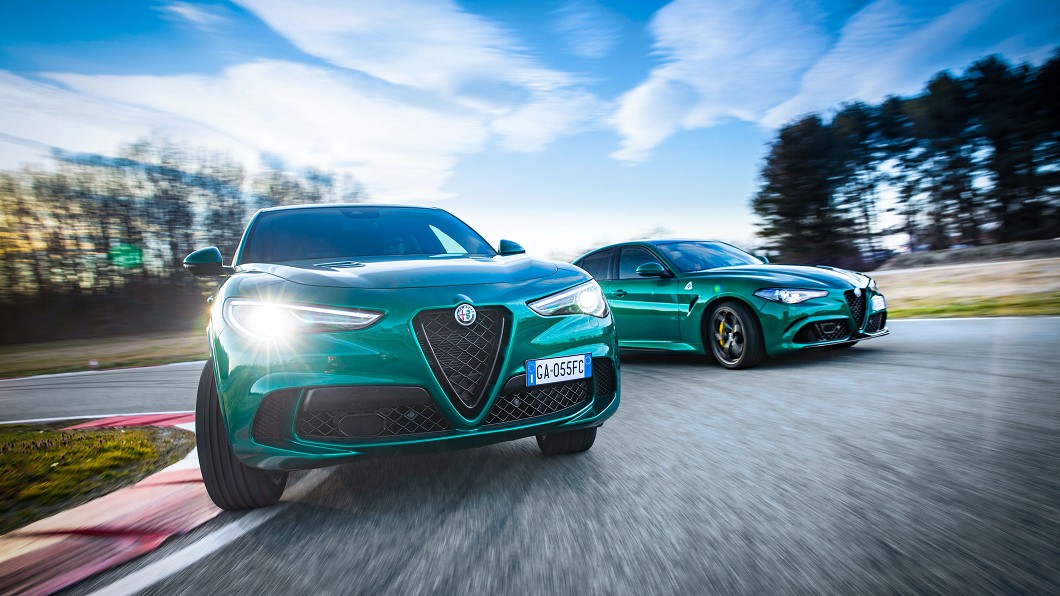 新年式車型依然採用2.9升V6雙渦輪增壓引擎，可創造510hp最大馬力。(圖片來源/ Alfa Romeo)