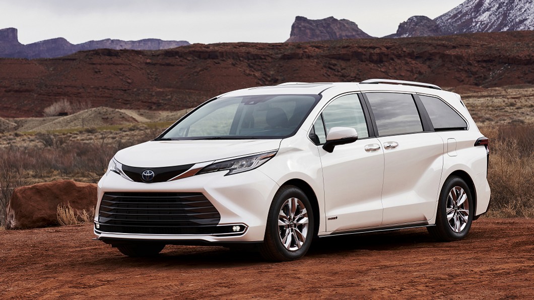 Toyota發表第4代Sienna,不僅更為動感還植入Hybrid油電複合動力。(圖片來源/ Toyota) 新世代Sienna動感亮相 更年輕又更環保