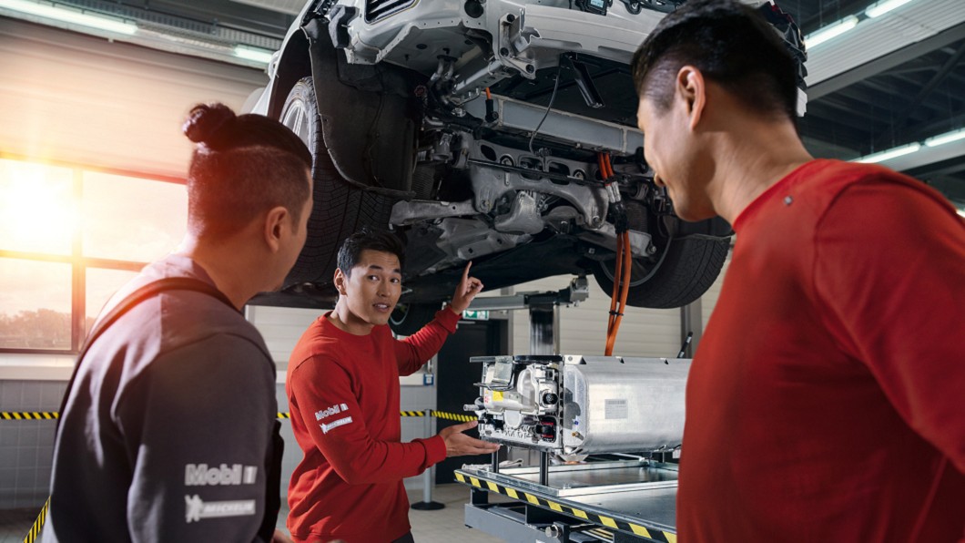 Porsche Approved Warranty 保時捷認證保固服務，將提供消費者專業售後服務。(圖片來源/ Porsche)