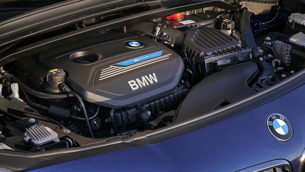 BMW X2 xDrive 25e 引擎與馬達共同輸出的綜效馬力為220hp。
