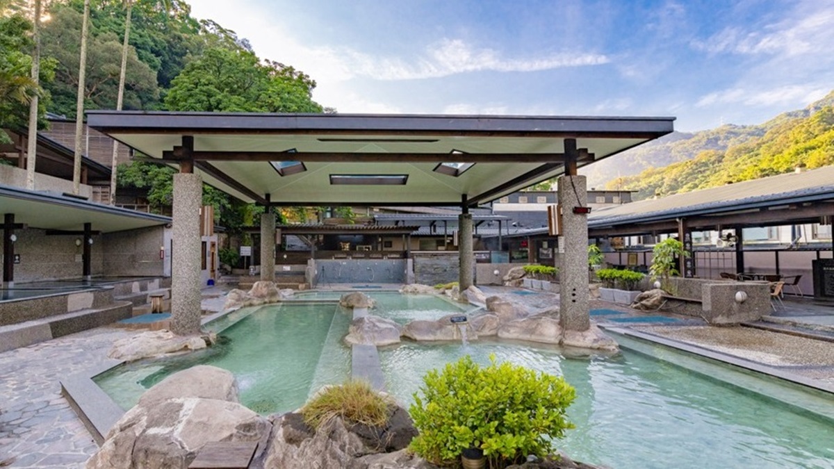 全台唯一「熱帶雨林」溫泉飯店每人225元能泡！超大露天泉池、SPA一起玩