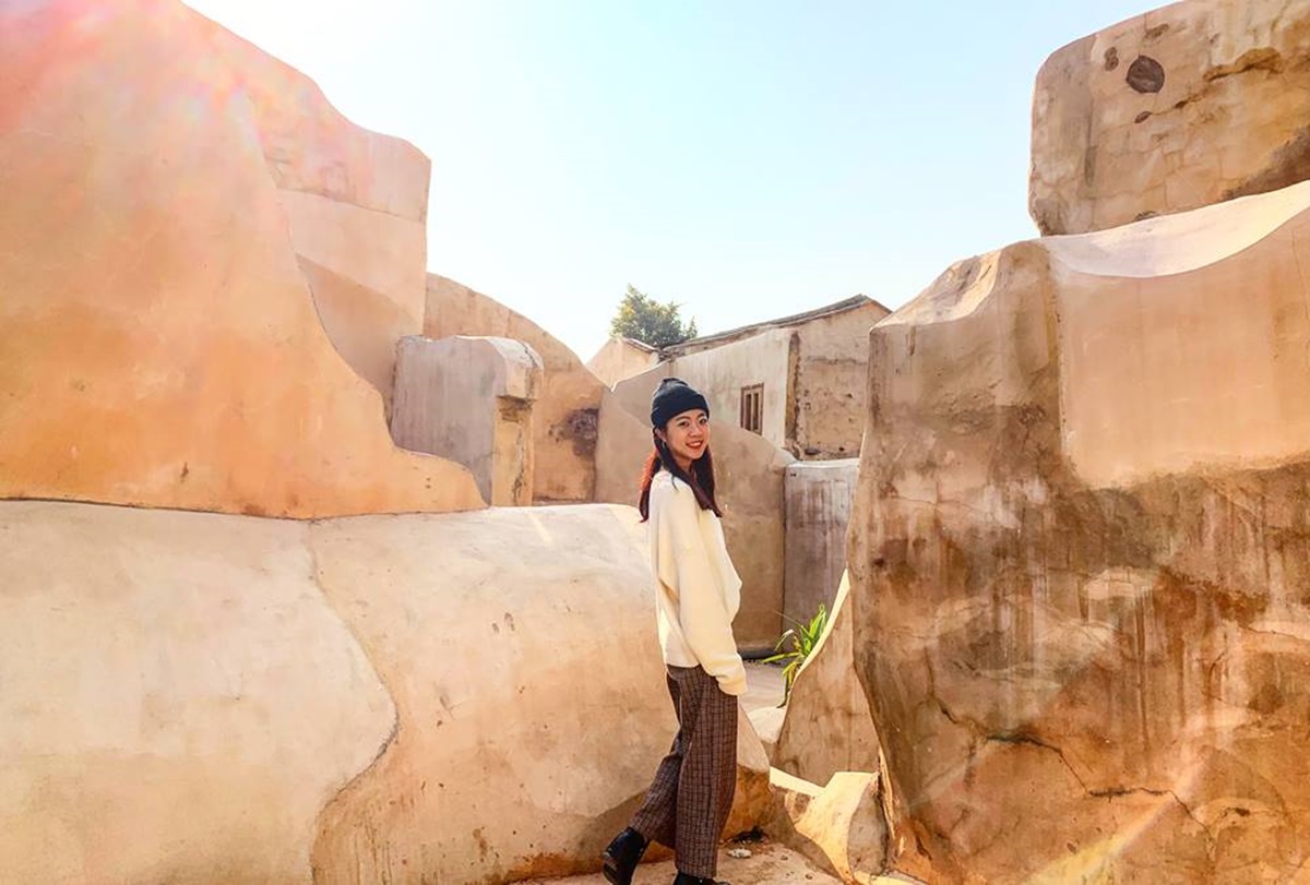 「沙美老街」再暴紅！台版摩洛哥拍廢墟風美照，順路打卡漂浮斑馬線、紅磚樹