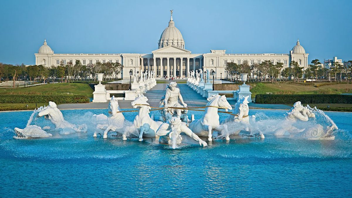 「阿波羅噴泉廣場」看起來就像歐洲城市常有的噴泉廣場。（圖片來源：奇美博物館）