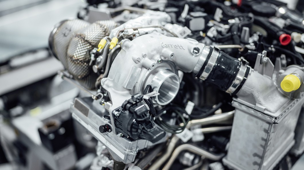 Mercedes-AMG將電動馬達設計於渦輪增壓器軸心，即使引擎轉速低亦可提供飽滿動力輸出。(圖片來源/ Mercedes-AMG)