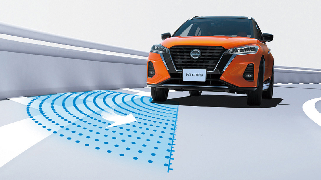 具轉向輔助功能，可將車輛維持於車道中央的車道維持輔助系統加入Kicks車系之中。(圖片來源/ Nissan)