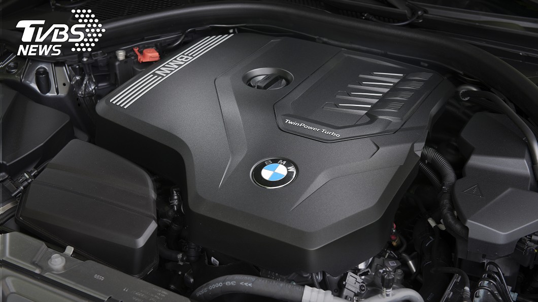 2.0升TwinPower Turbo直列四缸汽油引擎。這組動力可以帶來156hp的最大馬力。