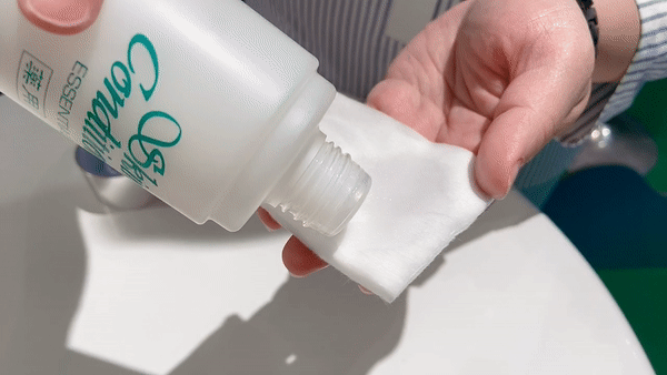 日本熱賣46年的肌膚救星！ALBION健康化妝水「這樣用」，拯救痘痘超有感