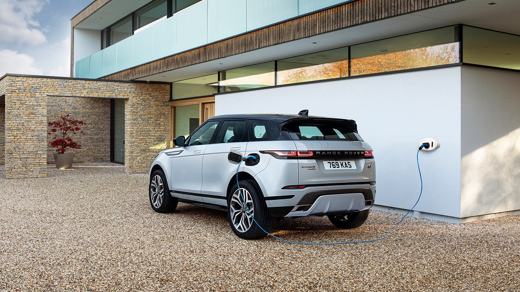 Jaguar Land Rover認為柴油引擎與PHEV架構結合，將會是不錯的解決方案。(圖片來源/ Jaguar Land Rover)