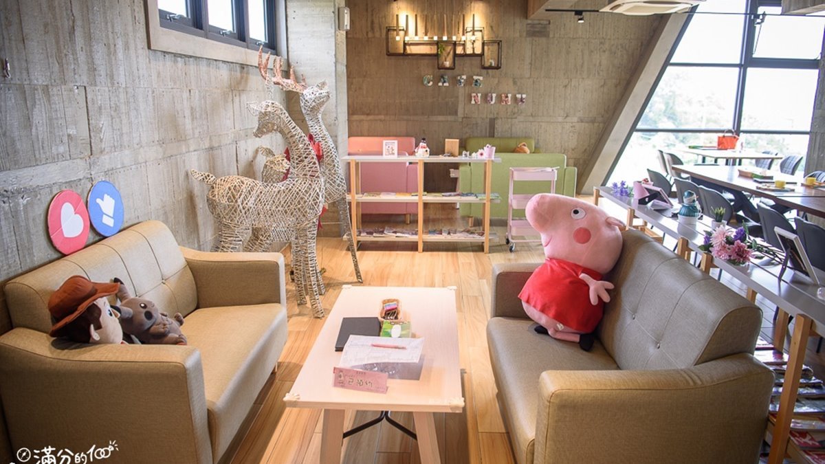 親子打卡必訪！新竹美拍餐廳有超古錐玩偶陪你用餐，還能到繽紛彩虹屋餵小鹿