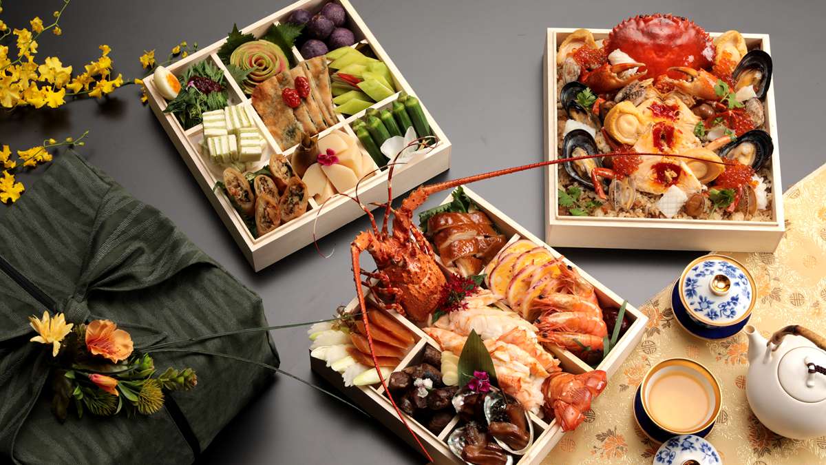 中威力彩頭獎要吃！8880元超華麗便當，龍蝦、鮑魚、紅蟳、淡菜都在這3層木盒裡