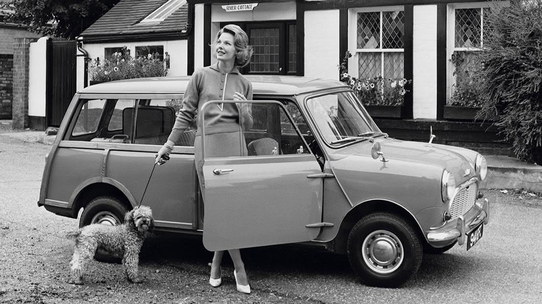 MINI問世後還推出了Morris Mini Traveller、Austin Seven Countryman等旅行車款。(圖片來源/ MINI)