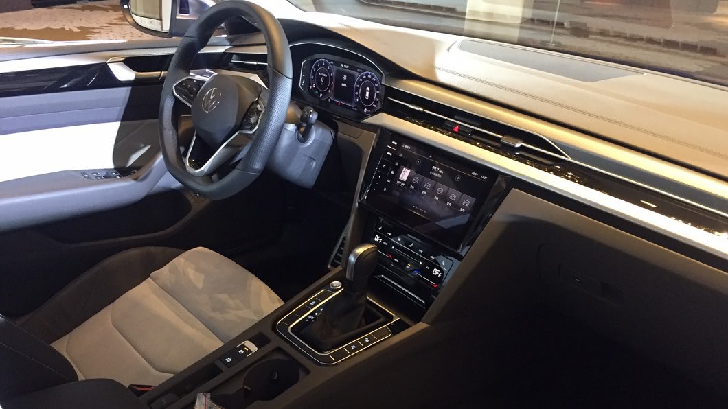 車內採用全數位化布局，中控植入大尺寸觸控螢幕與MIB 3多媒體資訊整合系統。 (圖片來源/ 網友QQ.Chen)