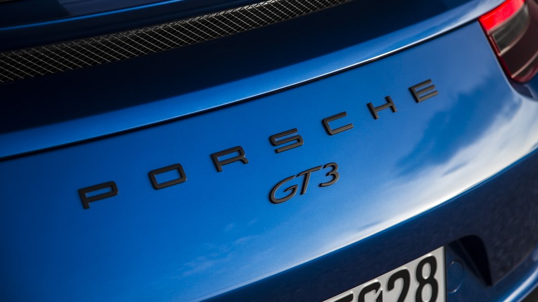 最新消息指出,新世代911 GT3有望導入賽車化大型尾翼。(圖片來源/ Porsche) 有曬衣架才夠威 新世代911 GT3有望植入賽車尾翼