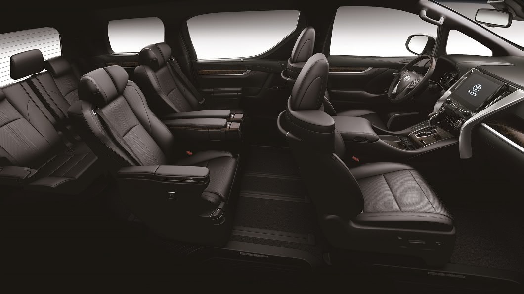 Alphard 2.5 Hybrid提供Executive Lounge單一車型選擇。(圖片來源/ Toyota)