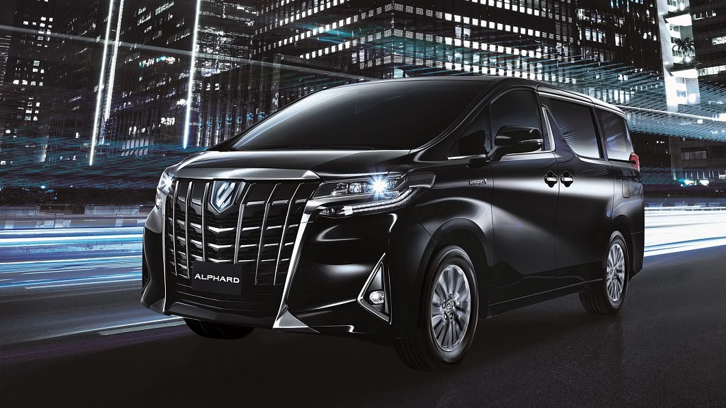 Alphard 2.5油電版開價284萬元正式上市。(圖片來源/ Toyota) 改油電漲價13萬元 Alphard 2.5油電版284萬元上市