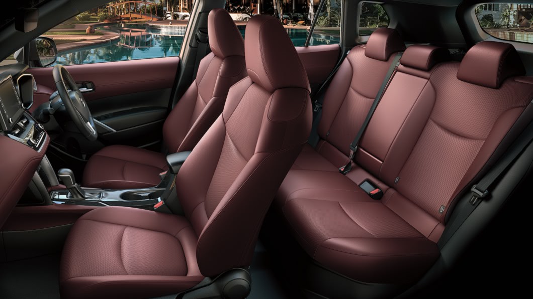 挑高座艙搭配高底盤可以帶來更出色駕駛與乘坐視野。(圖片來源/ Toyota)