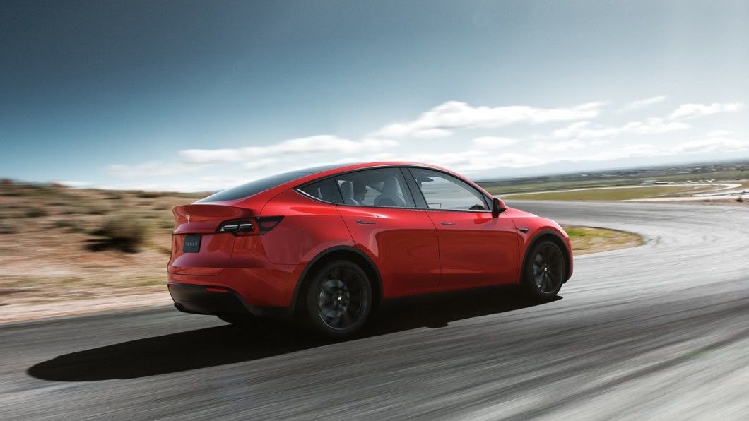 Model Y提供Long Range版與Performance版車型，Performance版車型零百加速只需3.7秒。(圖片來源/ Tesla)