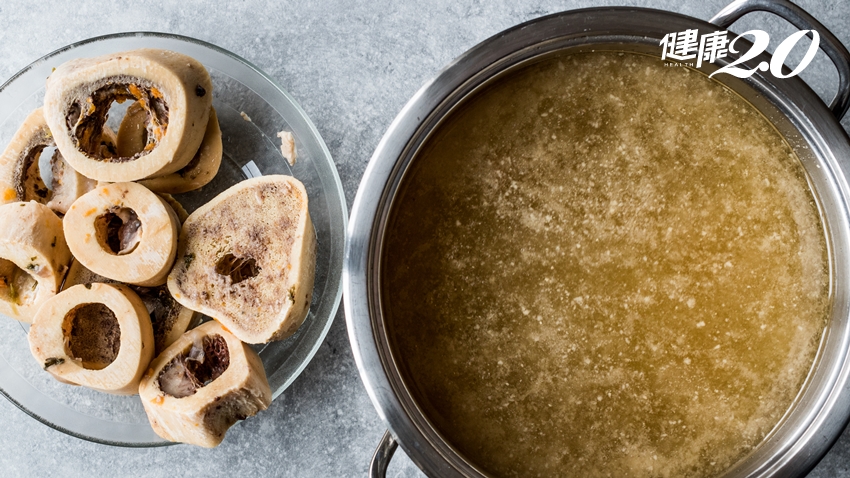 煮高湯要用冷水還是熱水？浮油需要撈除嗎？高湯「天然油脂」可幫助排便