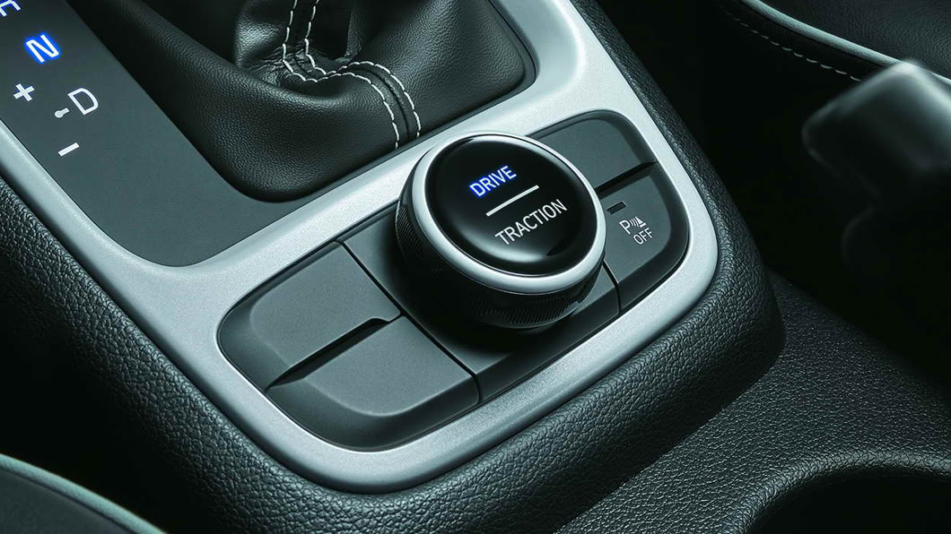透過多種駕駛模式切換，也能創造出不同的駕駛感受。(圖片來源/ Hyundai)