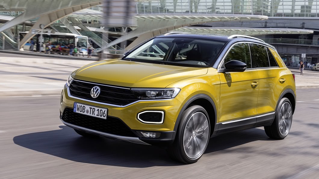 T-Roc 1.5 TSI動力車型油耗資訊曝光,可繳出16.3km/L平均油耗。(圖片來源/ Volkswagen) T-Roc 1.5繳16.3km/L油耗 Touran與長軸Tiguan同步換裝