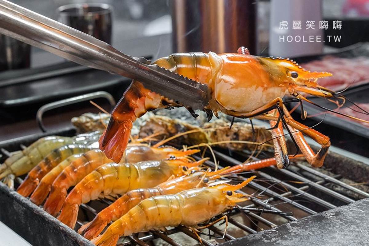 自己現撈！高雄炭烤泰國蝦讓你吃到飽，還有漁港直送鮮魚與牡蠣