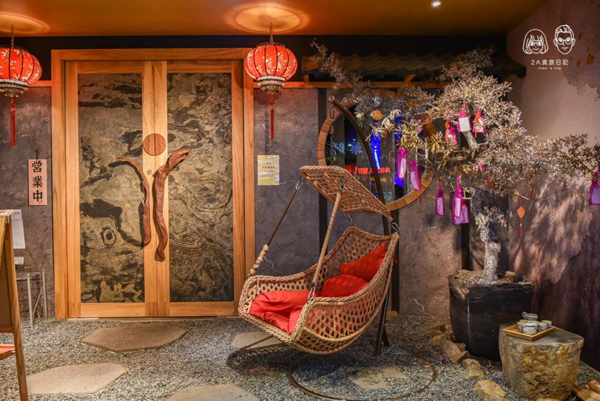 台中4家網美系燒肉店：日式燈籠搭楓紅、復古清宮、小鼓造型高腳椅