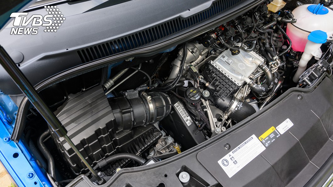 雙渦輪增壓設計2.0 TDI柴油引擎具有199匹馬力、45.9公斤米扭力輸出。