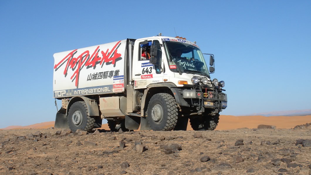 陳和皇曾經運用Unimog作為Dakar Rally達卡拉力賽車。(圖片來源/ 陳和皇)