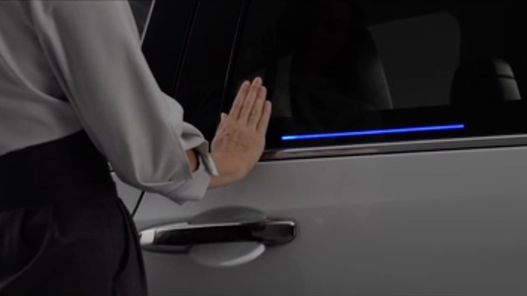 小改款Odyssey這次新增了手勢控制電動滑門和預約上鎖功能。(圖片來源/ Honda)
