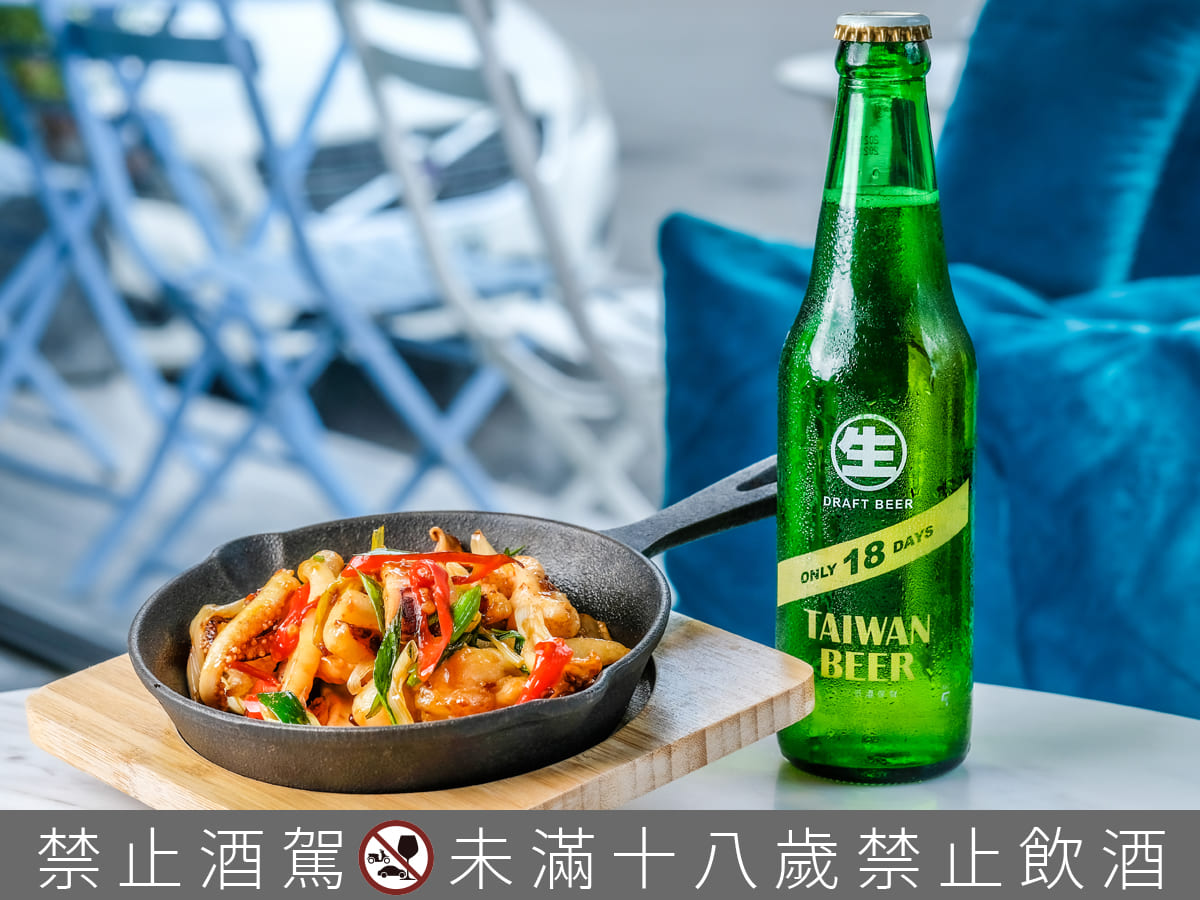 18天台灣生啤酒聯名Ch-eat & Drink、夠夠肉火鍋，現在點專屬套餐就送限量設計款啤酒杯，快揪你的好友#1起吃飯8！