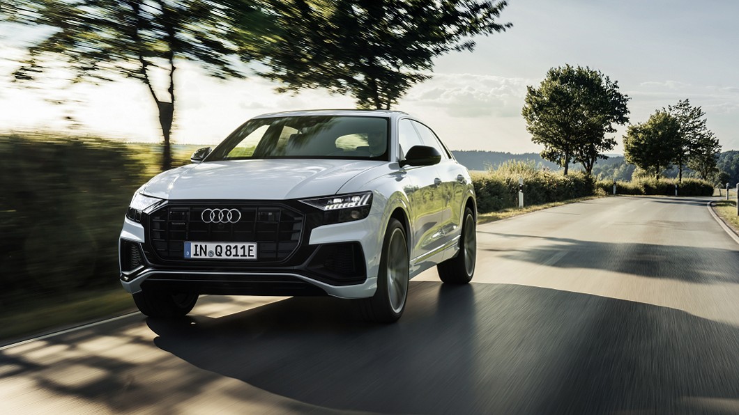Audi正式為Q8推出Plug-in Hybrid插電式油電複合動力車型。(圖片來源/ Audi) Audi Q8插電式油電入陣 RS Q8預計年底前來台