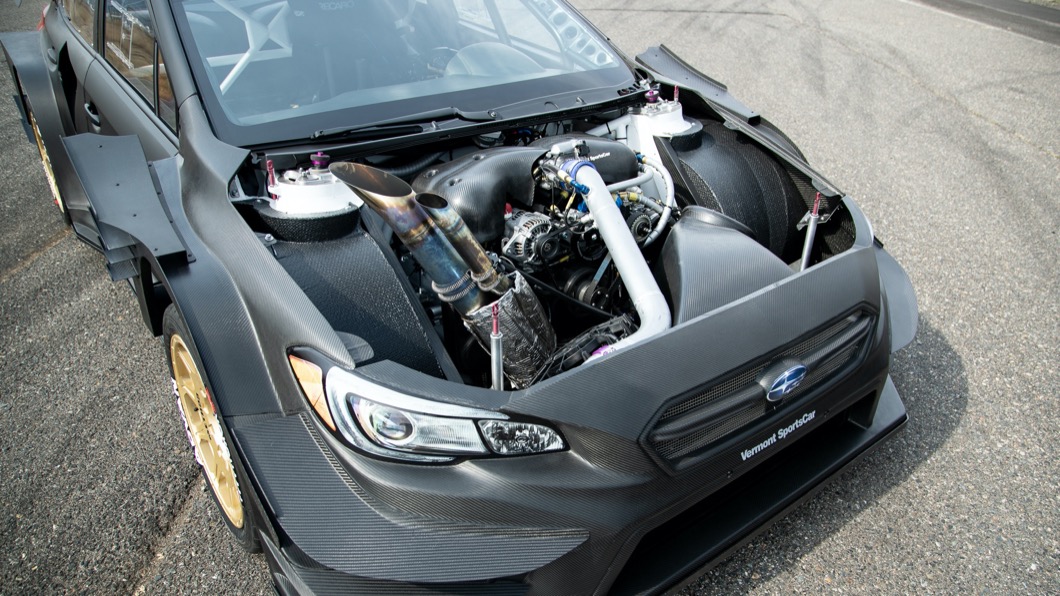 動力方面將配備Subaru特製的引擎，排氣管將從引擎蓋竄出。(圖片來源/ Subaru)