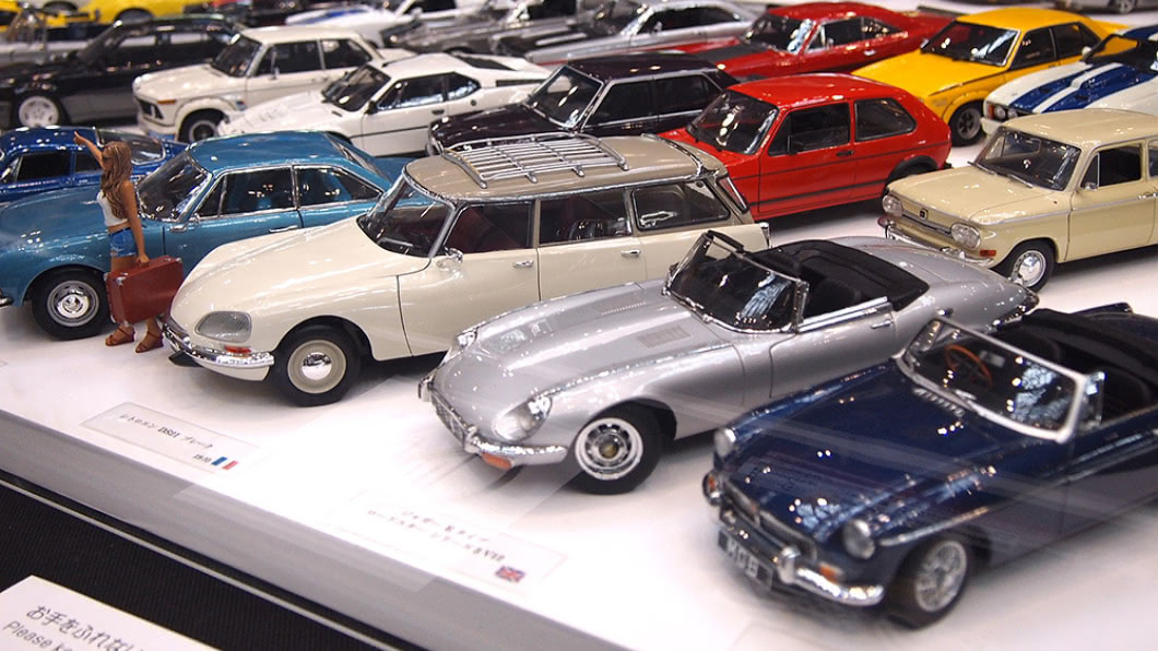 日本知名模型車收藏家鉄田貴則，這回帶來超過20年收藏的模型車珍藏。(圖片來源/ 世界の大模型車展)