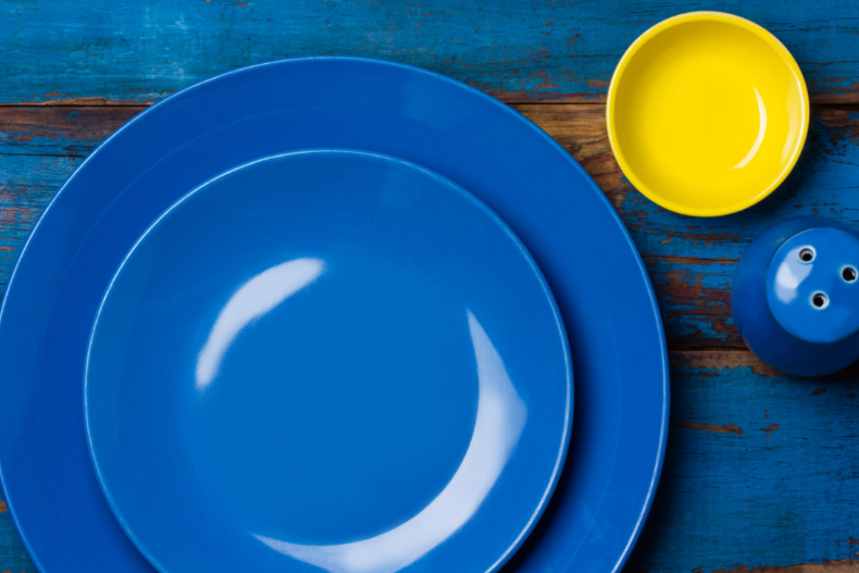 研究：「藍色餐具」能幫助減肥！3個減肥冷知識，學起來就比情敵瘦更快