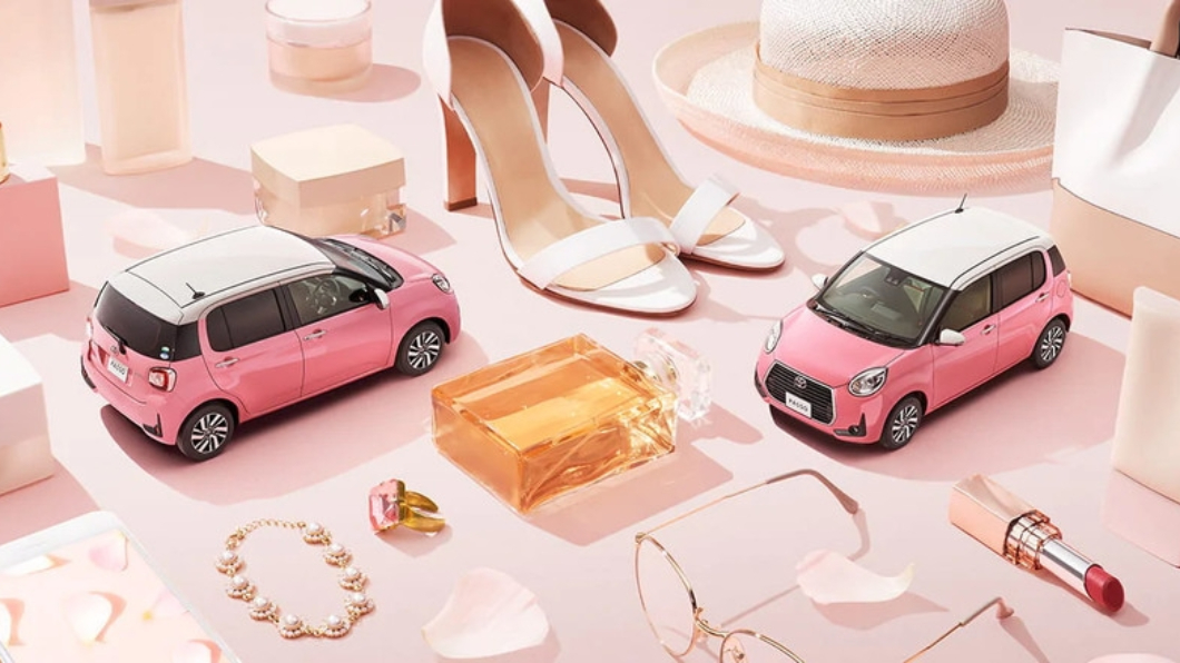 Passo MODA Charm只有主打的粉紅色能擁有白色車頂搭配。(圖片來源/ Toyota)