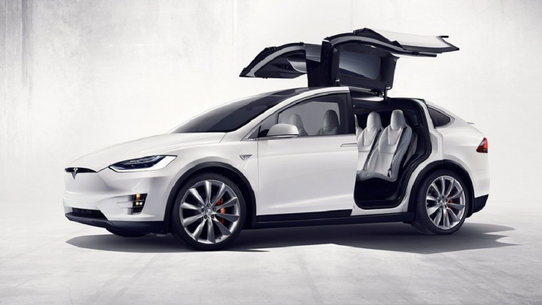 Model X作為休旅車，能容得下七位乘客，空間舒適。(圖片來源/ Tesla)