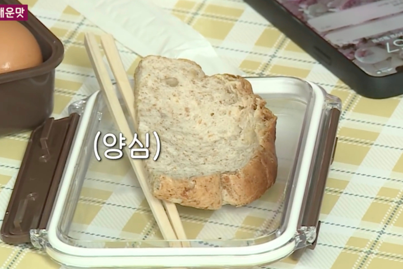 韓國女星「三明治神秘吃法」曝光！偶像、超模都狂推，多一個動作竟是瘦身關鍵