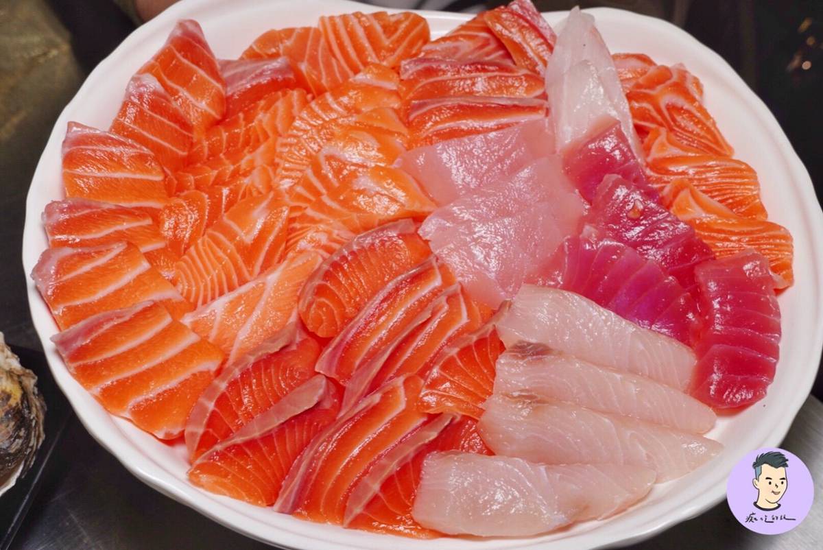 台南也有5元生魚片！20片100元還不快吃爆，加碼厚切鮭魚30片只要250元