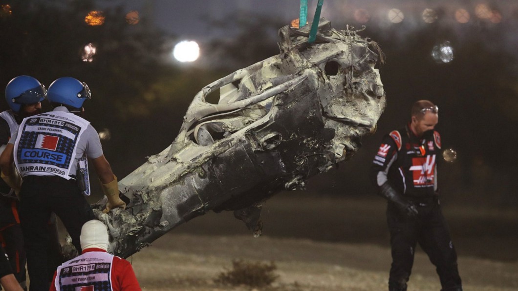 從事故殘骸可見Halo與單體座艙確保Romain Grosjean存活空間。(圖片來源/ F1.com)