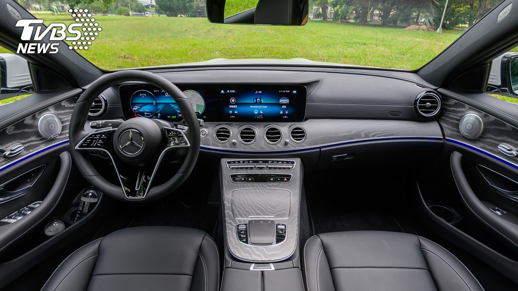 內裝方面最大的改變在於駕駛介面調整。