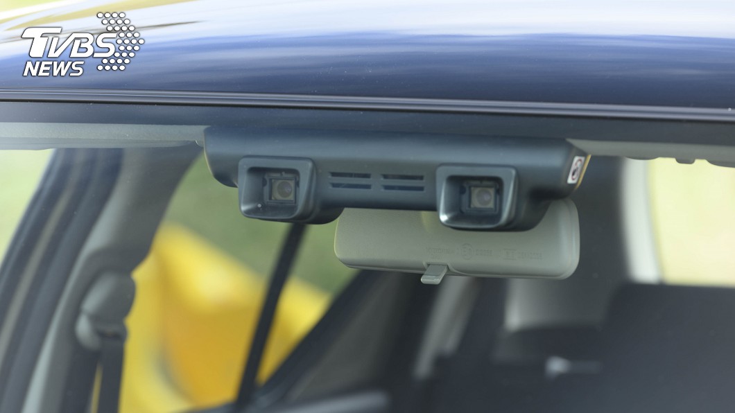 小改款之後更追加了Suzuki Safety Support主動安全防護系統。