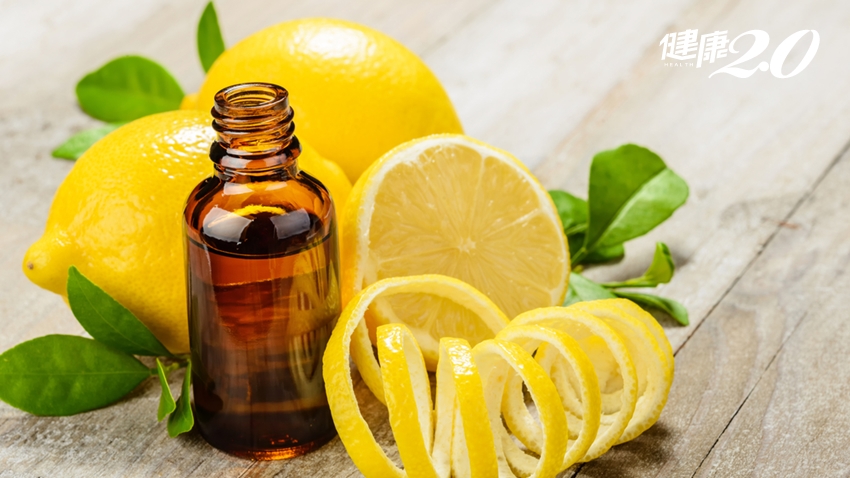 「檸檬精油」功效強大！幫你瘦身、排毒，搭配1穴位提高效果