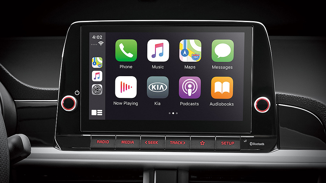 多媒體資訊整合系統支援無線Apple CarPlay，且改為原廠作業系統。(圖片來源/ Kia)