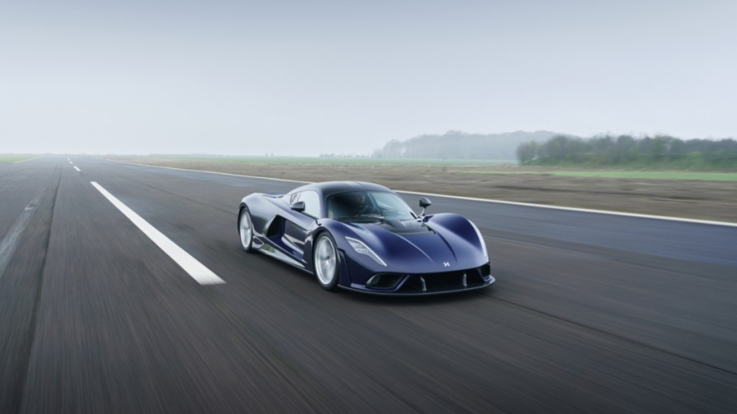 Venom F5可輸出1,817匹最大馬力，從靜止加速到100km/h僅需2.6秒。(圖片來源/ Hennessey Performance)