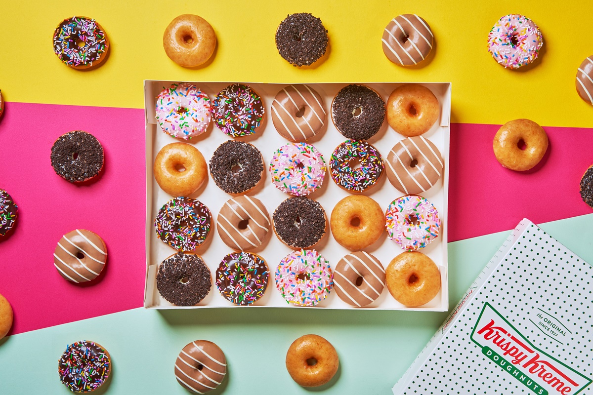 Krispy Kreme推「1元甜甜圈」！超迷你「小小圈」太欠吃，限定歡樂盒再省15元