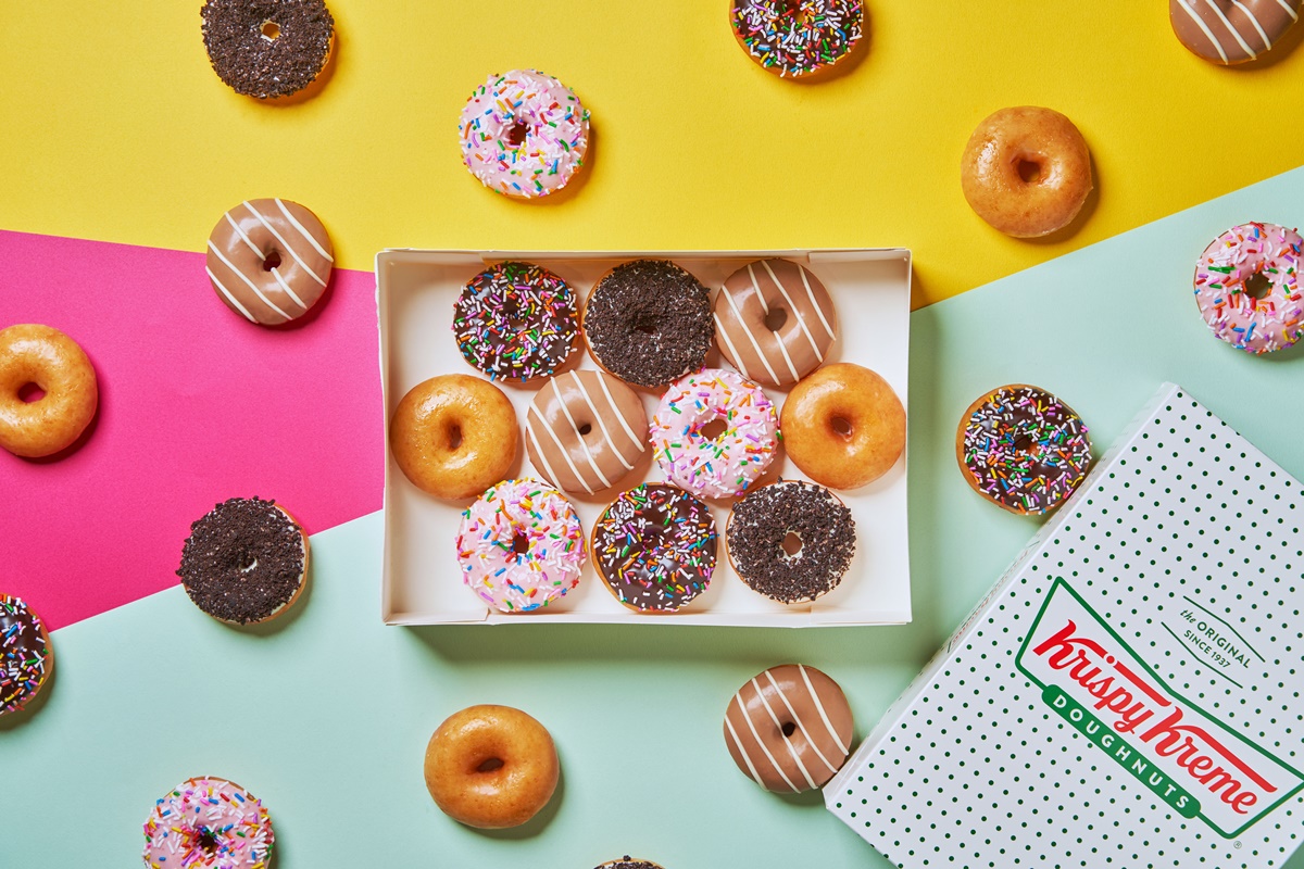 Krispy Kreme推「1元甜甜圈」！超迷你「小小圈」太欠吃，限定歡樂盒再省15元
