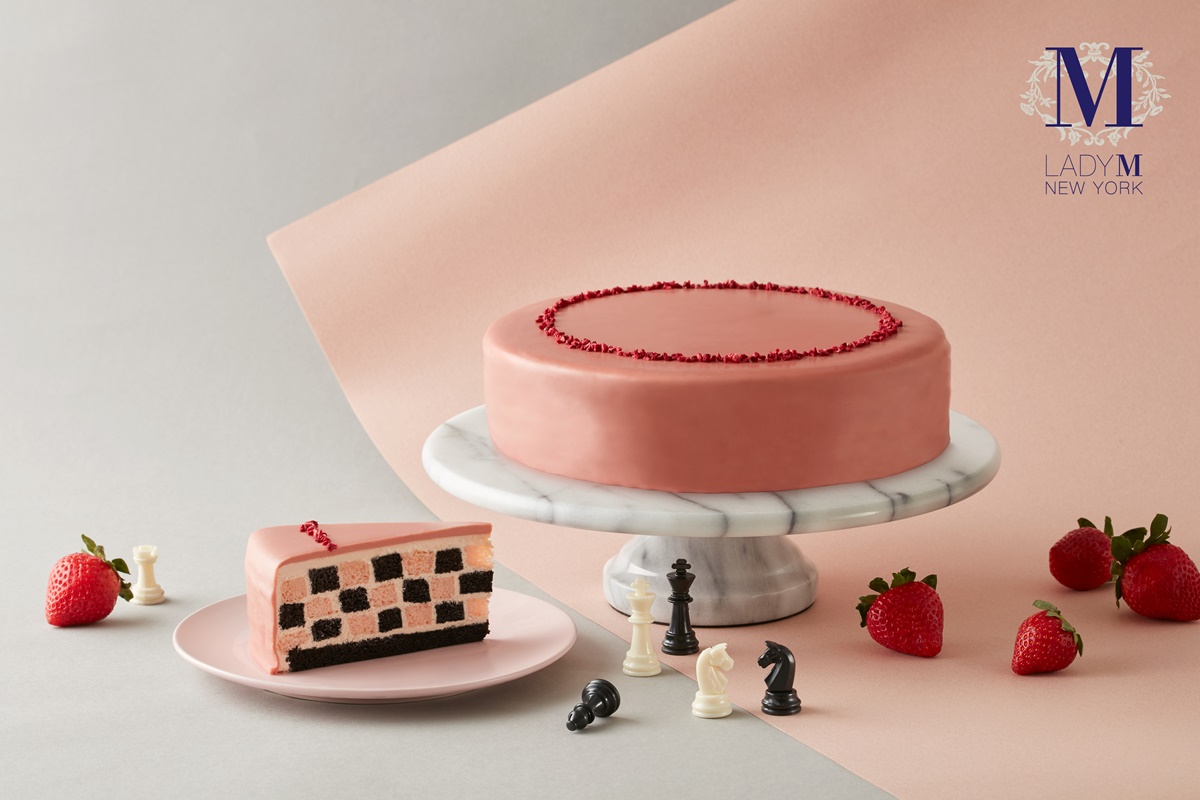 草莓控請收！Lady M推超夢幻「草莓巧克力棋盤蛋糕」，加碼4款人氣草莓甜點同步回歸